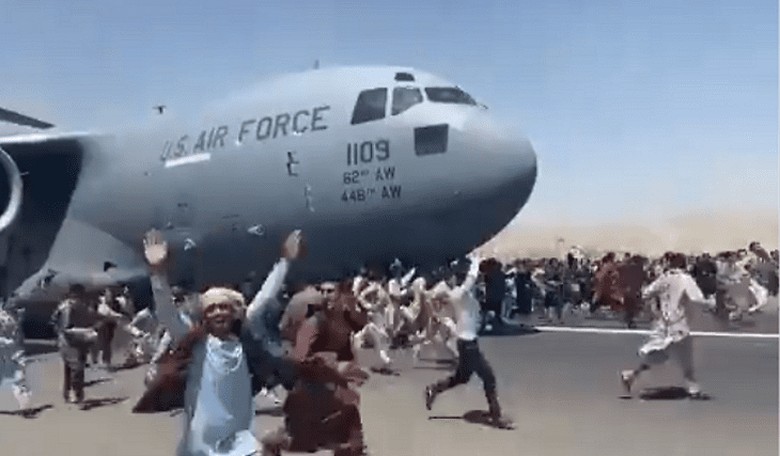 That Story of Afghans Falling off Fleeing Transport Planes Just Got So Much Worse