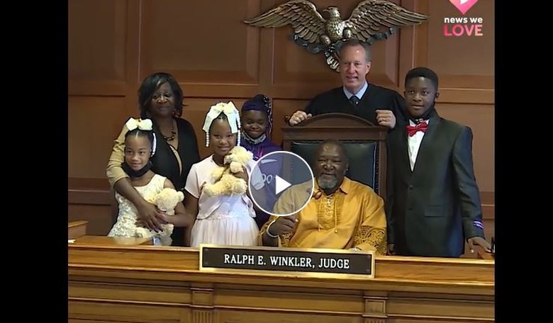 Feel-Good Friday: The Thompsons Become the Change for Two Sets of Twins in Foster Care