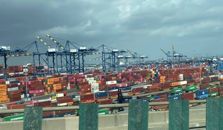 Opening the Port of Los Angeles 24/7 Isn't the Game Changer Biden Claims
