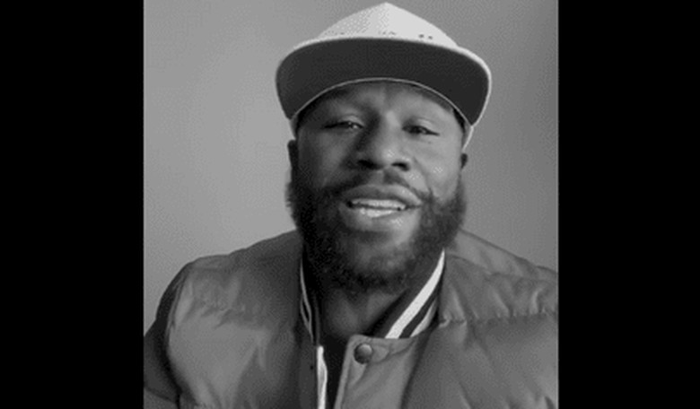 WATCH: Floyd Mayweather Delivers Powerful Message Supporting Kyrie Irving's Stand Against Mandate