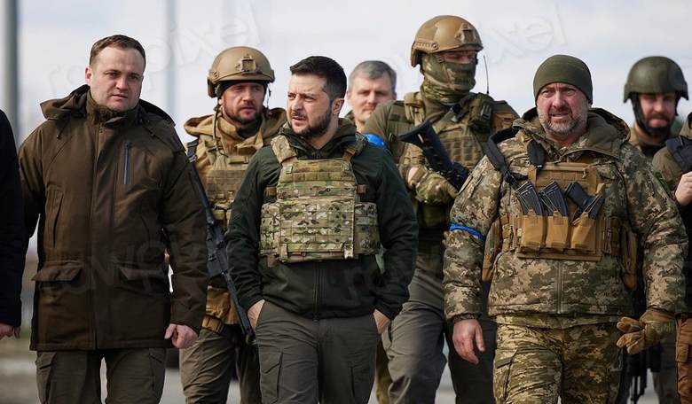 Zelensky and Other Top Ukrainian Leaders Narrowly Avoid Russian Assassination Attempt
