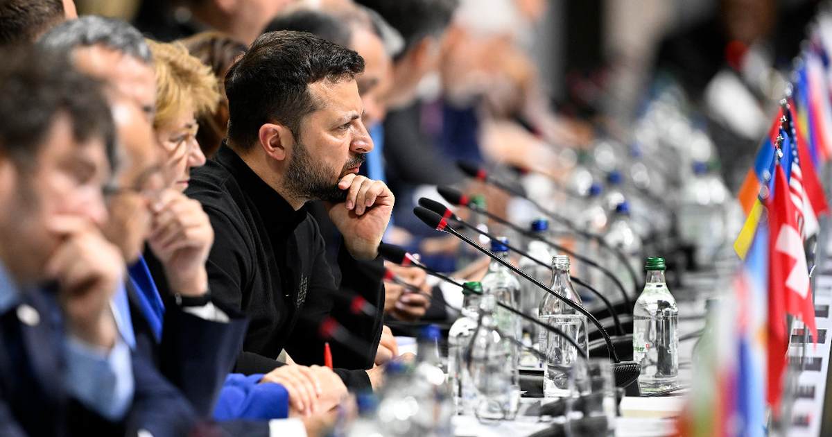 Putin's War, Week 121. Putin Threatens, Zelensky Negotiates, and the White House Sends Lots of Missiles