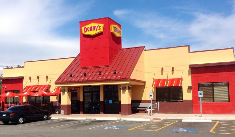 'And Another One Gone': Beloved Denny's in Oakland Abruptly Closes After 54 Years Due to Crime Epidemic