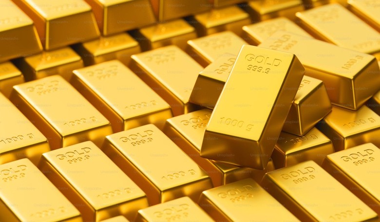 Shocking: Ex-CIA Official Busted With $40M in Gold Bars, Cash, and Rolexes