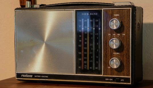 Reagan Freed Talk Radio From DC Red Tape. It’s Time to Do It Again.