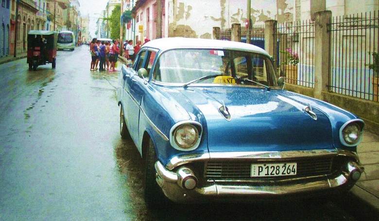 Watch: More Protests in Cuba As People Attack Communist Party Building, Try to Set It on Fire
