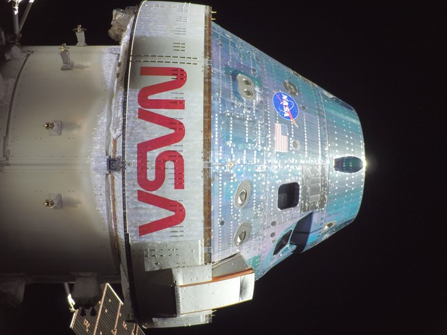 NASA Boldly Goes Where No Man Has Gone Before As Astronauts Make Some Very Special Dedications