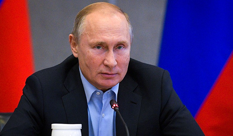 Putin Says He Wants Peace, But Threatens to Use New Weapons If US Deploys Missiles in Europe