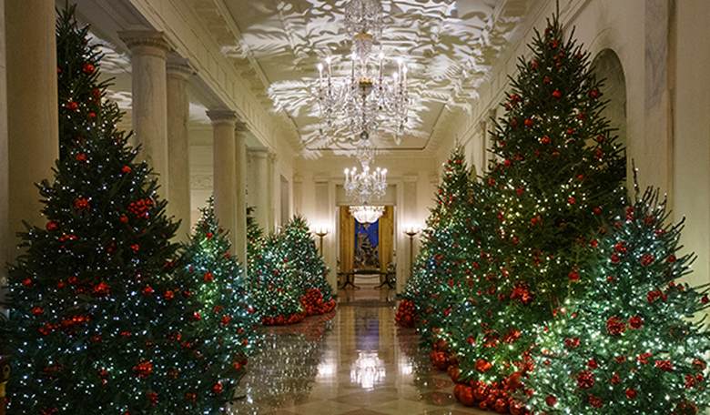 5 Heartwarming Christmas Stories Happening in 2018