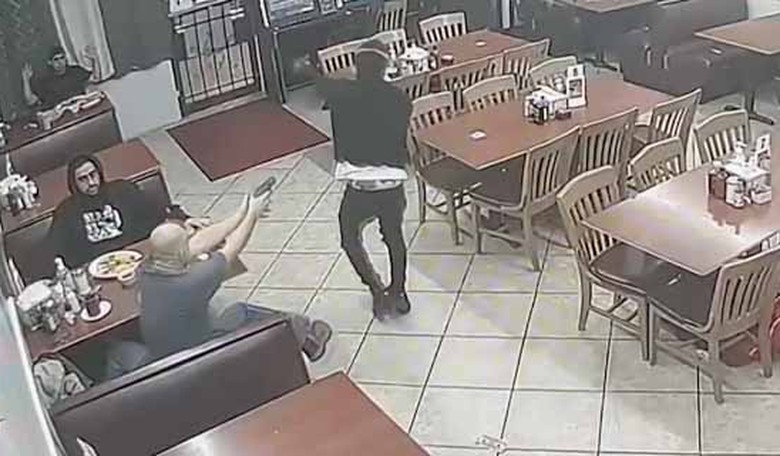 Diner who shot and killed robber in Houston to face grand jury