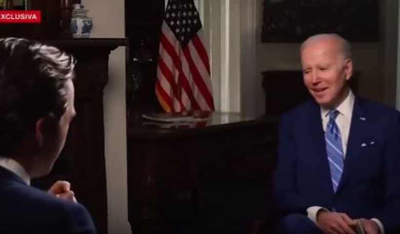 Biden downplays Chinese spy balloon as 'not a major breach' (everybody does it)