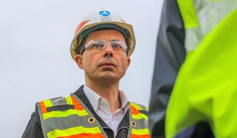 Pete Buttigieg 'alarmed' by what GOPer wrote about NTSB (NTSB Chair's fact-check, not so much)