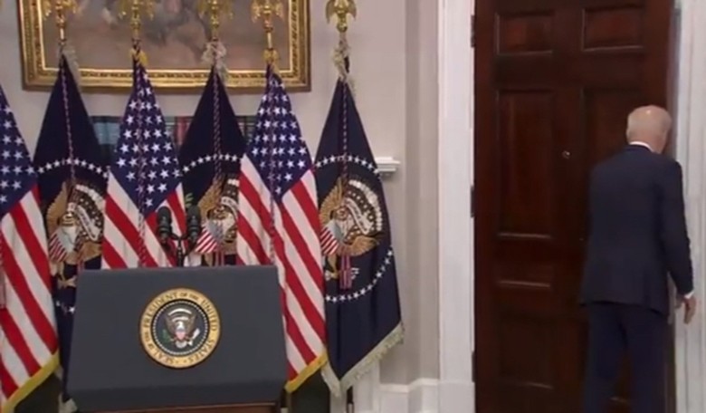 Biden gives 2-minute speech blaming Trump for #SVBCollapse then bravely RUNS AWAY from press (watch)
