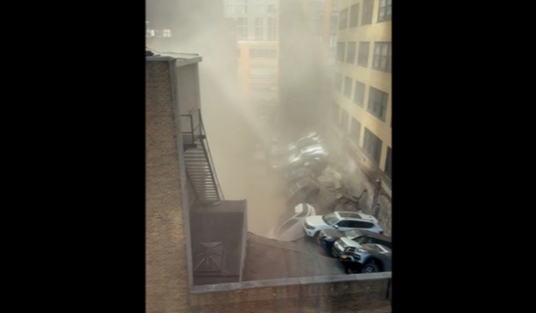 BREAKING: Parking garage collapses in Manhattan (video)