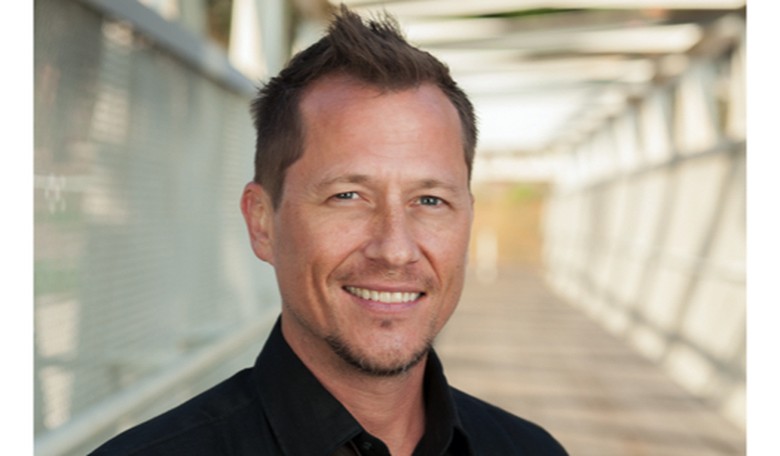 Hollywood's Corin Nemec drops many many MANY truth bombs on Twitter and it's GLORIOUS