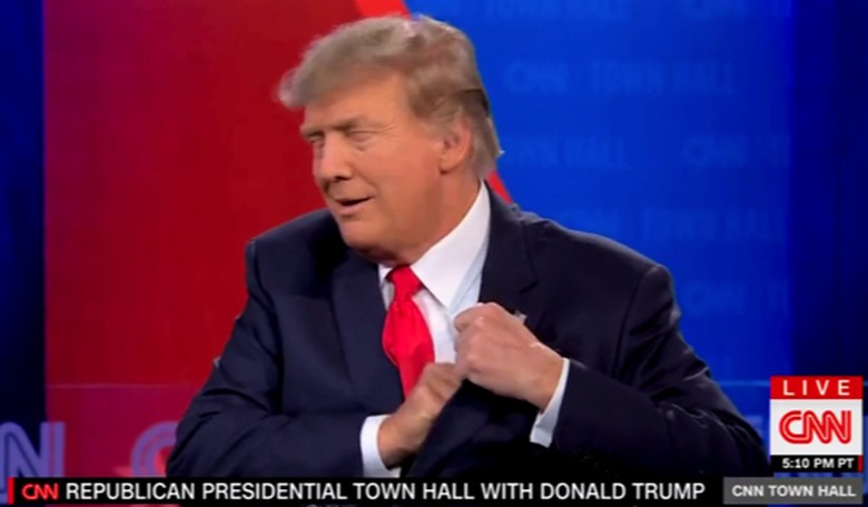 Trump LITERALLY dropping a receipt after Kaitlan Collins accuses him of 'waiting' on J6 is LEGEND (watch)