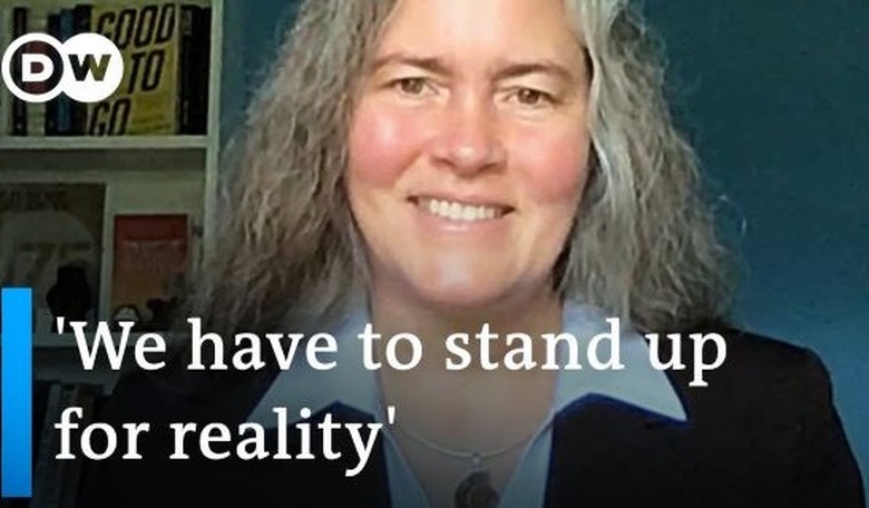 Evolutionary biologist humiliates the Editor-in-Chief of Scientific American on transgender ideology