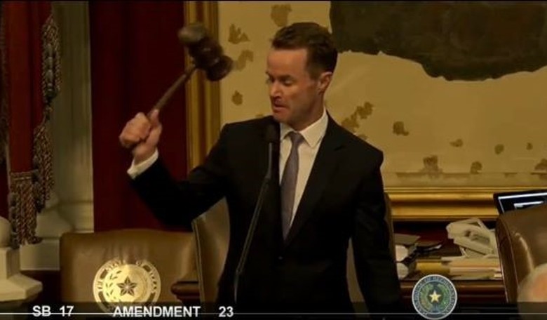 Why was Texas Speaker of the House Dade Phelan slurring his words? (video)