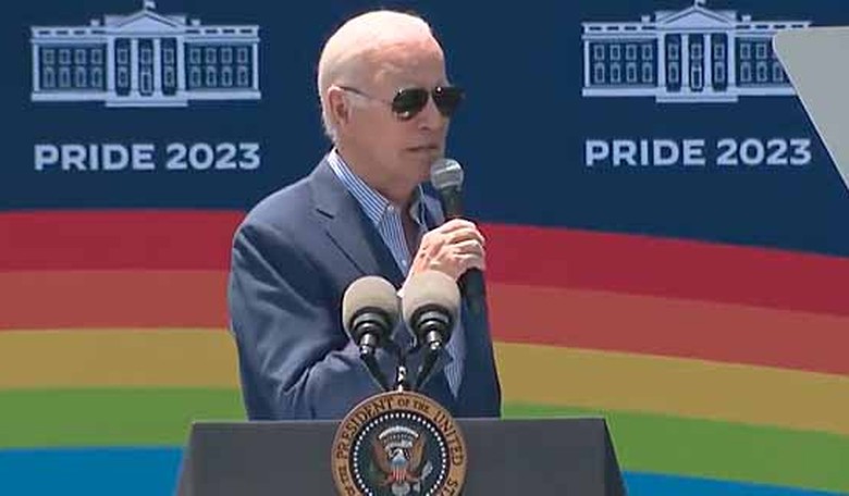 Oilfield Rando EMBARRASSES Biden for his EO to deploy federal agents to protect pride events and LOL