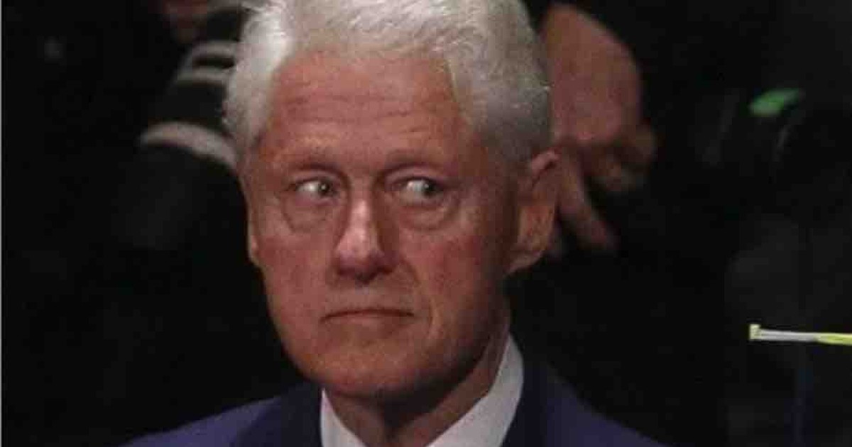 Bill Clinton Gets Introduced to His Wife After Calling for an End to the Politics of Demonization