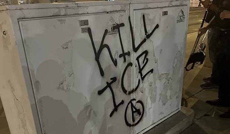 911 Audio Confirms Chicago PD Ordered to Not Respond to Aid ICE When They Were Attacked