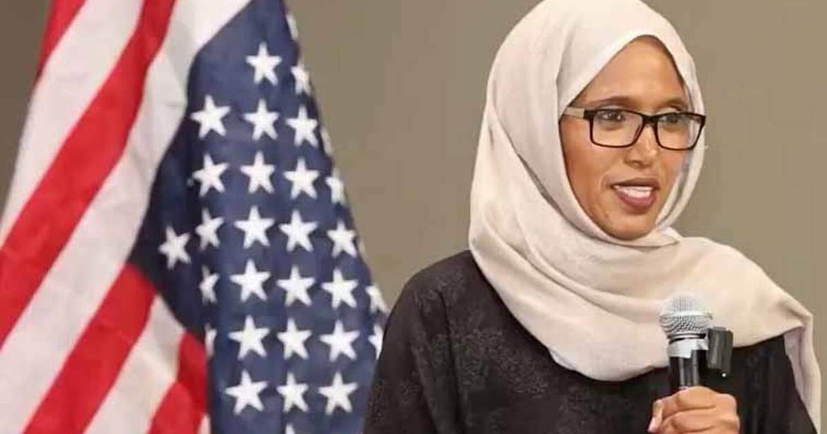 Oregon Candidate Holds Minnesota Rally Speaking Somali in Front of Upside-Down American Flag