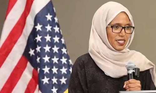 Oregon Candidate Holds Minnesota Rally Speaking Somali in Front of Upside-Down American Flag