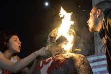 Αναστενάζετε "Όχι, η ύπαρξη ενός χριστιανού δεν σας απαιτεί να υποβάλετε προσεκτικά την αριστερή τυραννία