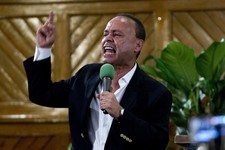 The Moment Dem Rep Luis Gutierrez Stormed Out of Trump's Speech