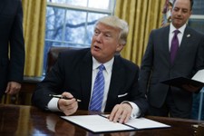 Trump to Issue New Executive Action on Illegal Immigration, Travel Ban Next Week