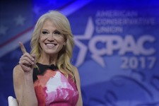 Η Kellyanne Conway προειδοποιεί τη ζωή στην Ουάσινγκτον με δημοκράτες που τρέχουν το Σώμα 