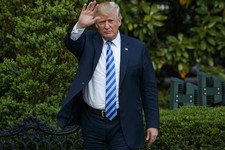 BOOM: Οι περικοπές φόρων για τα οφέλη οδηγούν στο μεγαλύτερο ετήσιο πλεόνασμα του μηνιαίου προϋπολογισμού  