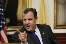 Μάντεψε ποιος είναι πίσω: Chris Christie είπε να είναι στο τρέξιμο για να αντικαταστήσει Jeff συνεδρίες 