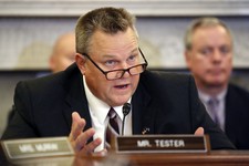 Senate Democrat Breaks With Biden on Keystone, Urges President to Reconsider