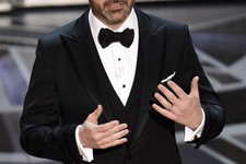 Actors Lectured America (Again) About Gun Control While Men With 'Assault Weapons' Protected Them at the Oscars 