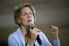 Navy Veteran Confronts Warren About the Fairness of Her Plan to Cancel Student Loan Debt