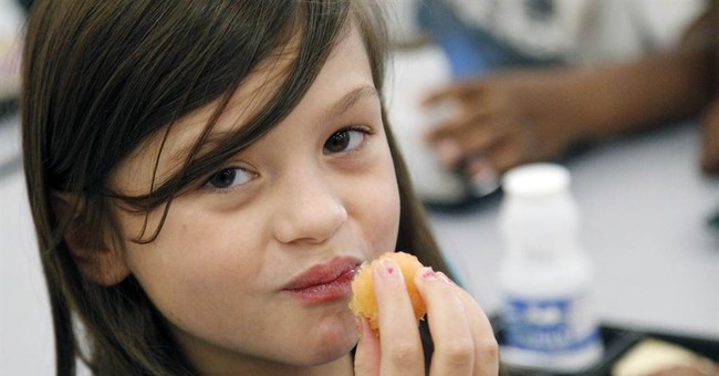 Illinois School District Dumps Michelle O's School Lunch Program