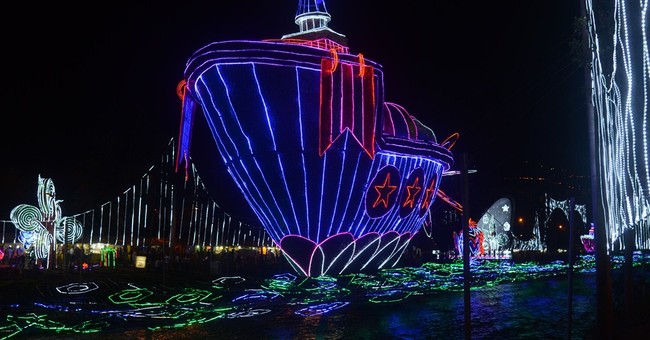 Boat Wins Parade Prize, Gets Title Stripped Over Support for Someone Named Brandon