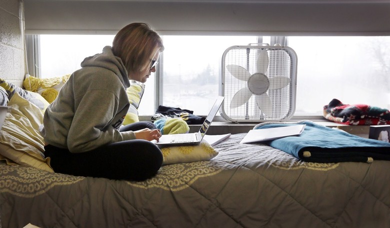 Are colleges offering room and board refunds to students? It depends