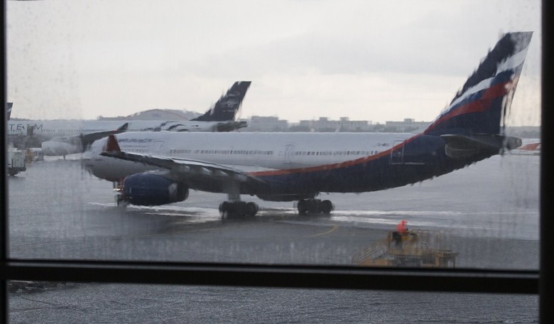 U.S. to Ban Russian Flights From American Airspace