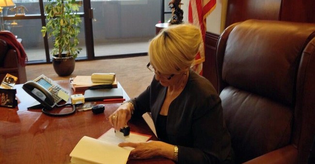 Gov. Brewer Vetoes Religious Freedom Bill: It 'Does Not Address a Specific and Present Concern'