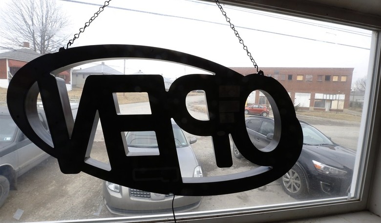 Despicable: City of L.A. Fines Businesses for Hanging "Open for Business" Signs
