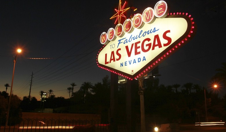 Maniac Commits Mass Stabbing on Las Vegas Strip: Six Injured, Two Dead