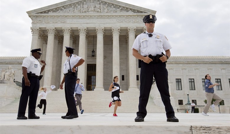 Poll: Republicans think courts should be able to shut down media that's "biased or inaccurate," 45/20
