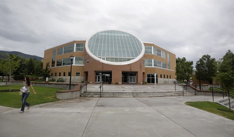 A University Professor Is Fighting Sanctions Over a Pronoun Mistake