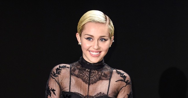 Miley Cyrus Threatens to Leave America if Donald Trump is Elected