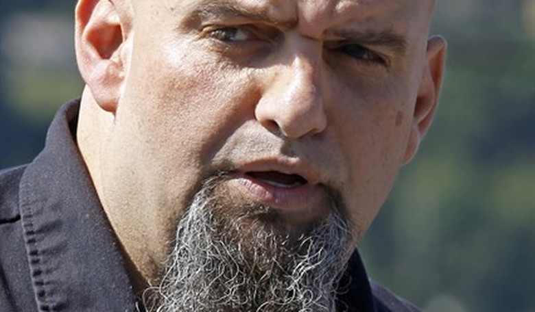 Fetterman Returns to the Senate…Dressed Like a Slob