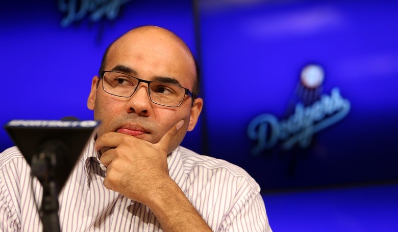 Boston Sports Announcer Makes Joke, Portable Fainting Couch Sales in San Francisco Skyrocket