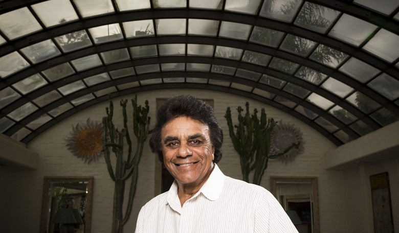 Merry Cancelations: Johnny Mathis Christmas Song Censored on Radio for Being 'Racist'