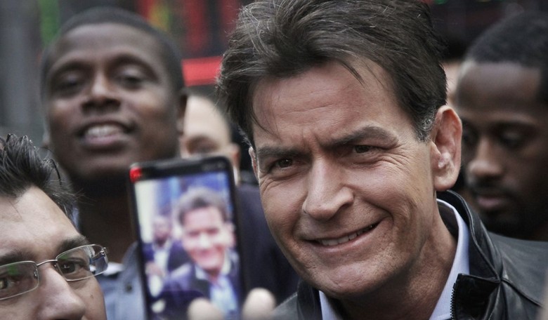 Charlie Sheen Tells Meghan and Harry to 'Lighten Up' on Paparazzi: 'If You Give the Photo Then It Ends!'